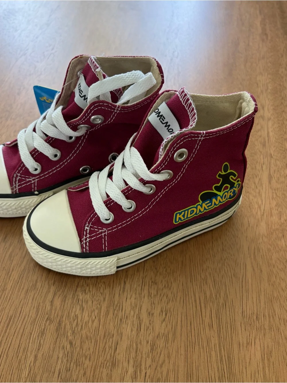 Kidmemory Kids' High-Top Canvas Sneakers in Burgundy 10 NWT